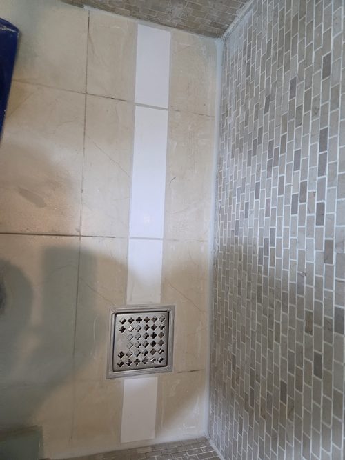 구리 누수탐지 교문동 상가 2층 천장 조명 주변 시공 후기 사진