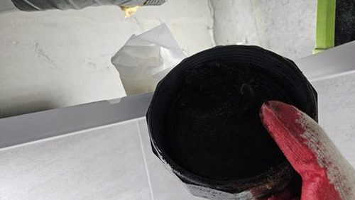원지동 빌라 1층 현관 앞 시공 후기 사진