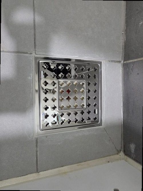 부평구 누수탐지 주택 내부 배관 구조와 누수 발생 위치를 확인하는 모습