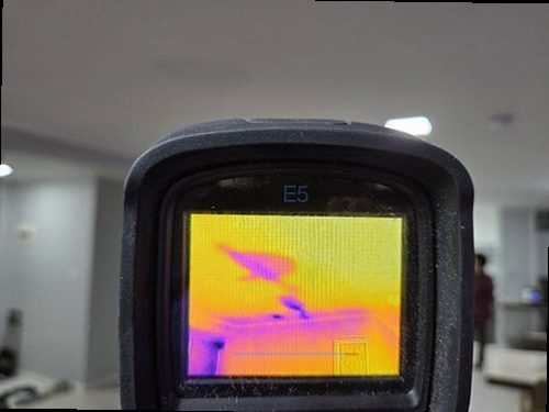 오산 누수탐지 가스탐지기와 청음탐지기로 누수 위치를 확인하는 현장