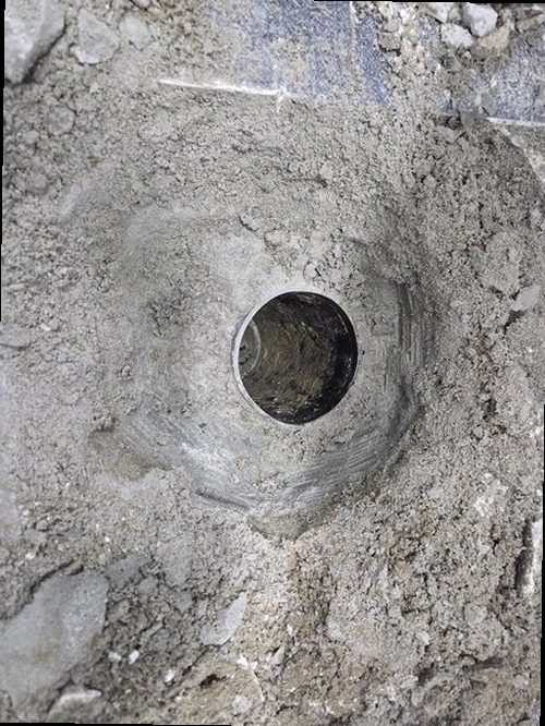 오산 누수탐지 천장 도배 얼룩과 물맺힘이 나타난 현장
