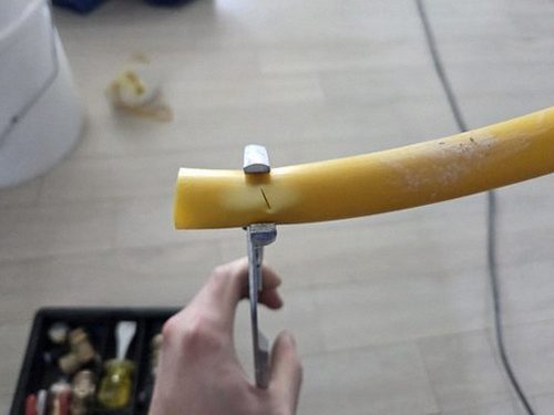 만세구 누수탐지 배관 누수 탐지 장비를 이용한 벽체 점검 장면