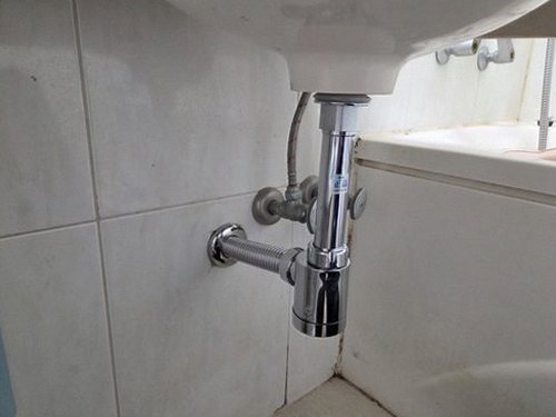 송파구 누수탐지 계량기와 배관 압력을 확인한 뒤 누수 위치를 좁히는 검사 과정