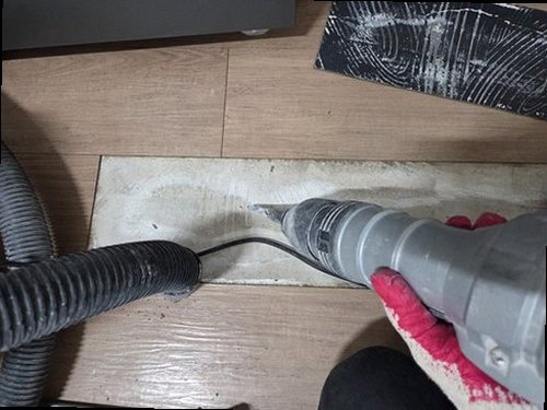 중랑구 누수탐지 누수 피해가 발생한 천장과 바닥 상태 비교