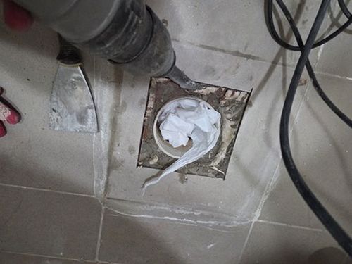 구리 누수탐지 수도계량기 별침 약식 검사 장면