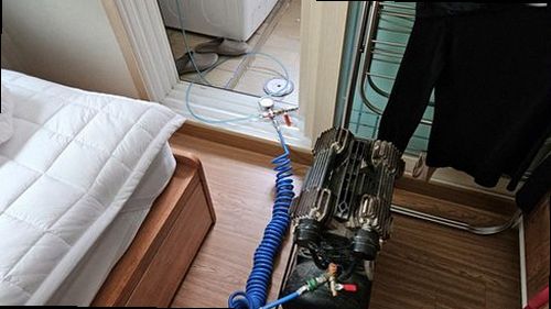 세종시 누수탐지 천장 얼룩과 벽면 습기를 확인하는 누수 점검 현장