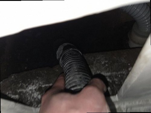 대전 동구 누수탐지 누수 위치를 확인한 뒤 배관을 부분 보수하고 마감하는 과정