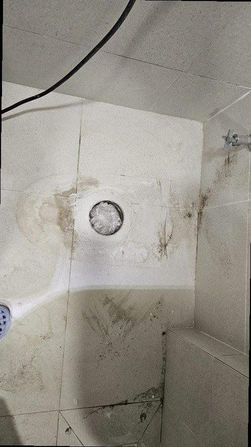 부산 북구 누수탐지 구포동 연립주택 3층 계단 벽면 시공 후기 사진