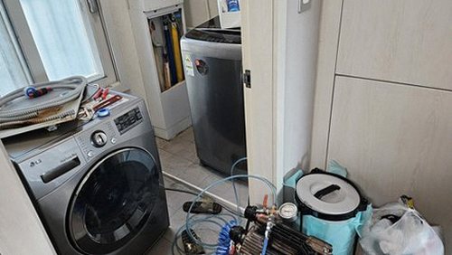 영등포구 누수탐지 배관 교체 구간을 노출한 굴착 작업 장면
