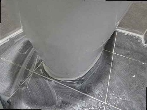 부산 강서구 누수탐지 천장 얼룩과 벽면 수분 흔적을 확인하는 누수 현장